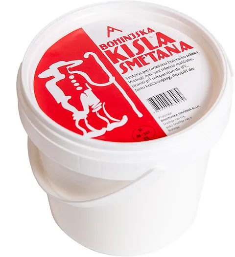 BOHINJSKA SLADKA in KISLA SMETANA